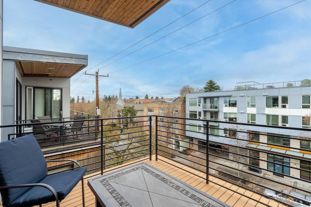 West Seattle'S Modern Townhome Εξωτερικό φωτογραφία
